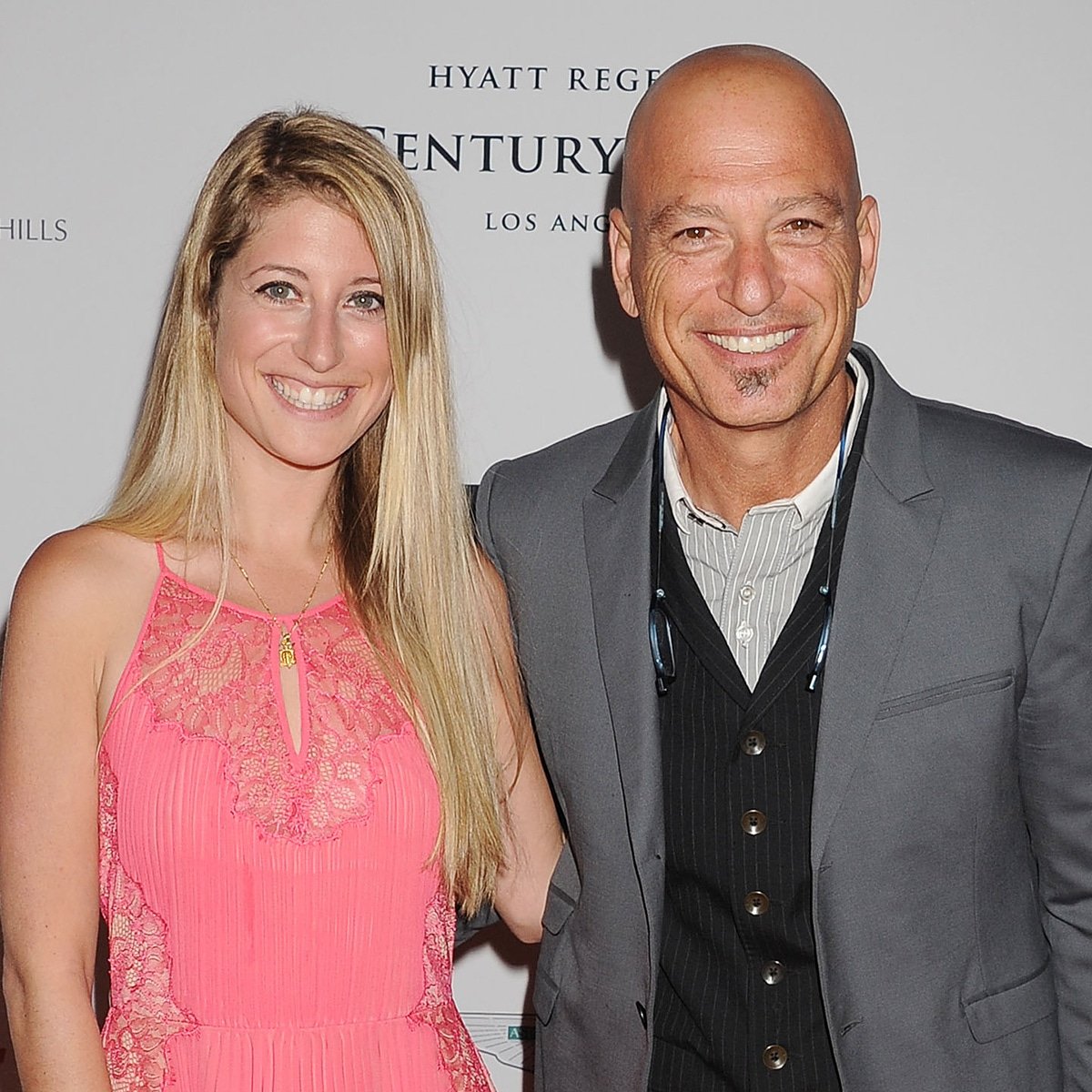 Howie Mandel Jokes About Getting Hand Jobs—and His Daughter Reacts Howie Mandel Jokes About Getting Hand Jobs—and His Daughter Reacts